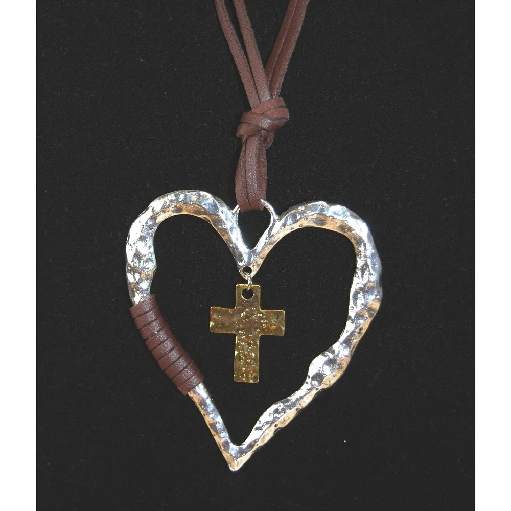 Leather Necklace NWOT Silver-tone hollow Dangle Heart &‎ Cross pendant Rope